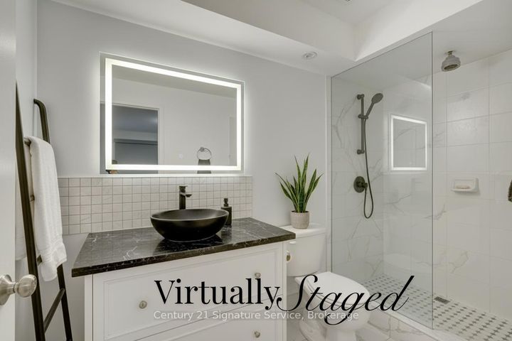 Photo 16 at 45 - 3175 Kirwin Avenue, Cooksville, Mississauga