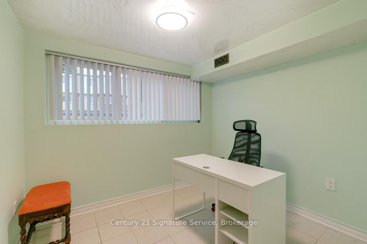 Photo 23 at 45 - 3175 Kirwin Avenue, Cooksville, Mississauga