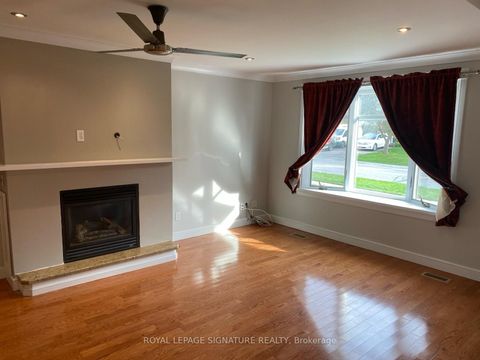 Photo 2 at 459 Dixon Boulevard, Central Newmarket, Newmarket