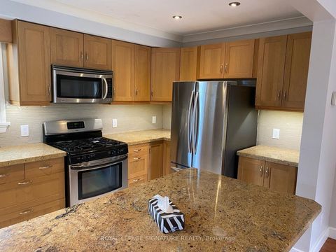 Photo 5 at 459 Dixon Boulevard, Central Newmarket, Newmarket