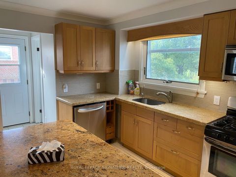 Photo 8 at 459 Dixon Boulevard, Central Newmarket, Newmarket