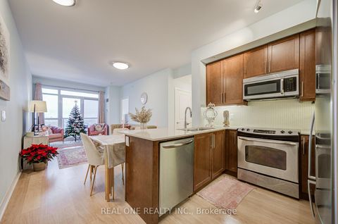 Photo 10 at LPH08 - 55 Oneida Crescent, Langstaff, Richmond Hill