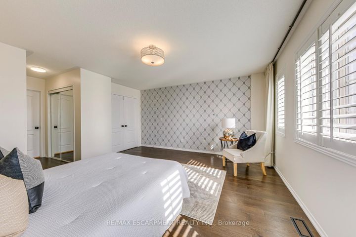 Photo 21 at 4200 Fuller Crescent, Alton, Burlington