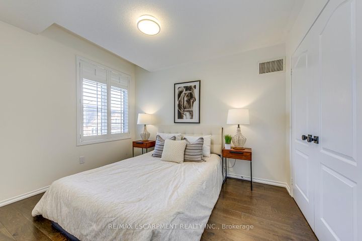 Photo 27 at 4200 Fuller Crescent, Alton, Burlington