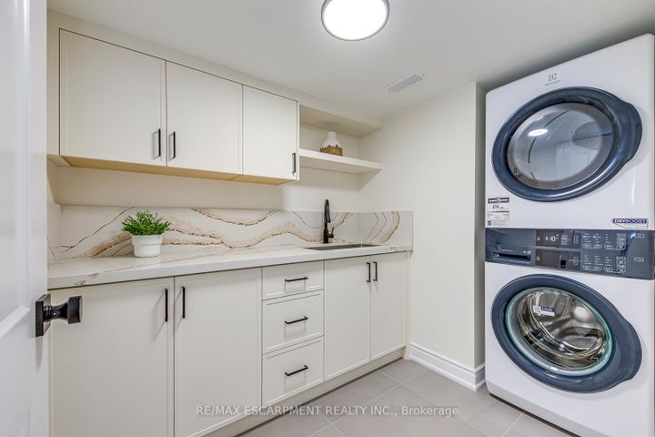 Photo 36 at 4200 Fuller Crescent, Alton, Burlington