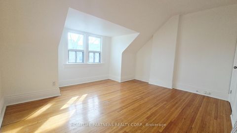 Photo 13 at 86 Macdonell Avenue, Roncesvalles, Toronto