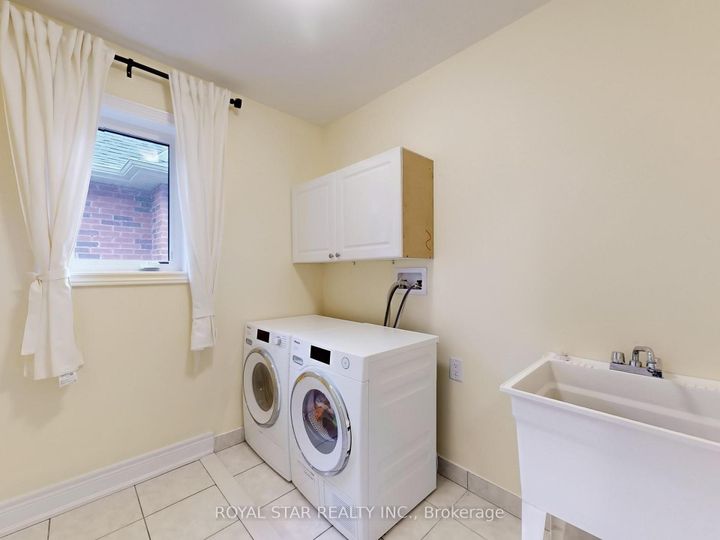 Photo 32 at 20 Walworth Street, Georgetown, Halton Hills