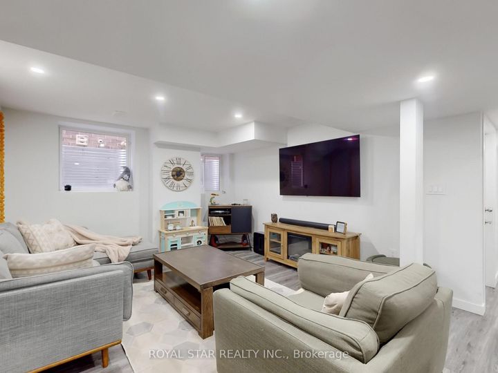 Photo 36 at 20 Walworth Street, Georgetown, Halton Hills