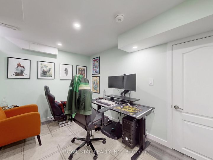 Photo 44 at 20 Walworth Street, Georgetown, Halton Hills