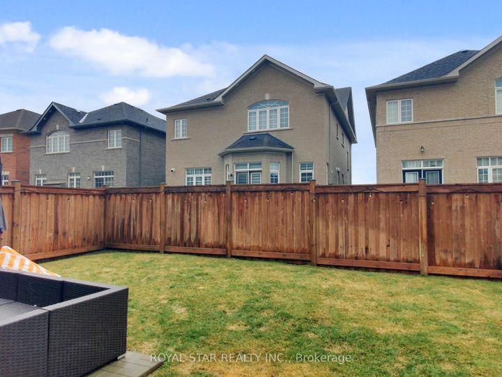 Photo 49 at 20 Walworth Street, Georgetown, Halton Hills