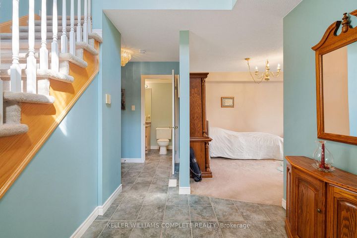 Photo 6 at 10 - 85 Edgewater Drive, Lakeshore, Hamilton