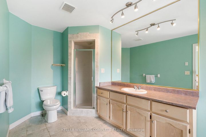 Photo 21 at 10 - 85 Edgewater Drive, Lakeshore, Hamilton