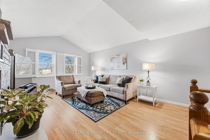 Photo 26 at 48 Evalene Court, Heart Lake West, Brampton