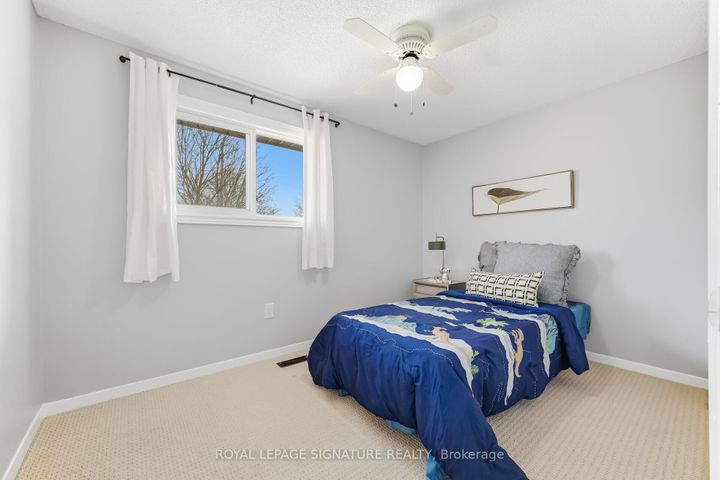 Photo 36 at 48 Evalene Court, Heart Lake West, Brampton