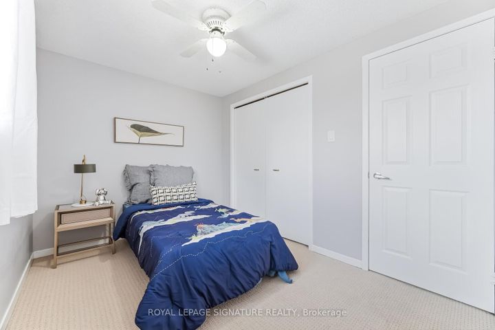 Photo 37 at 48 Evalene Court, Heart Lake West, Brampton