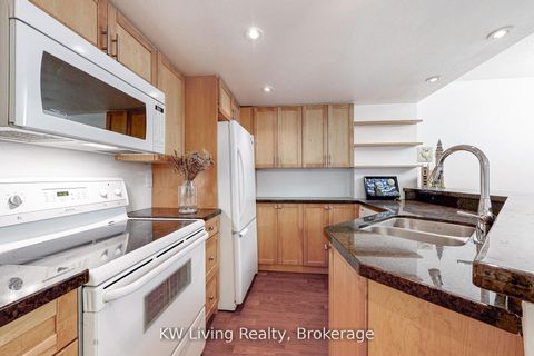 Photo 9 at 1109 - 1001 Bay Street, Bay Street Corridor, Toronto