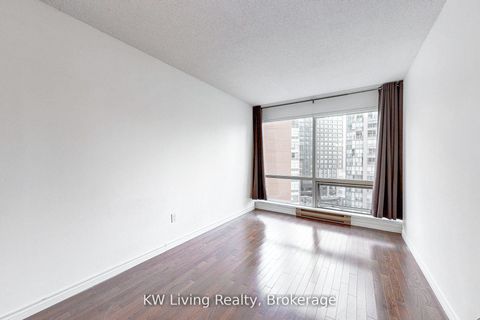 Photo 10 at 1109 - 1001 Bay Street, Bay Street Corridor, Toronto