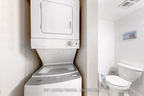 Photo 15 at 1109 - 1001 Bay Street, Bay Street Corridor, Toronto