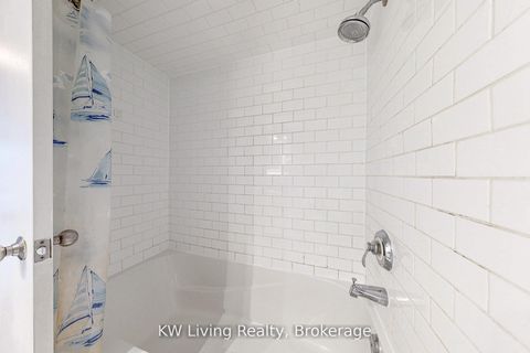 Photo 17 at 1109 - 1001 Bay Street, Bay Street Corridor, Toronto