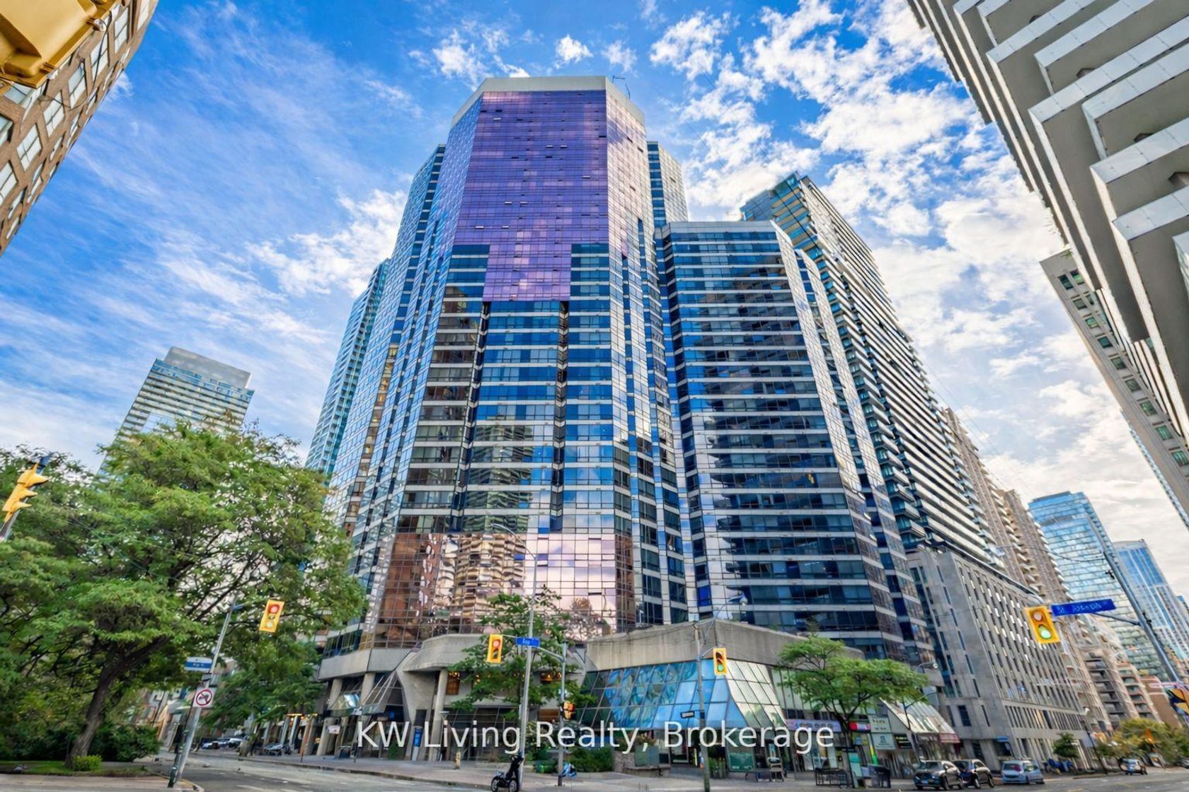 1109 - 1001 Bay Street, Bay Street Corridor, Toronto by Loree Meneguzzi Real Estate 1109 - 1001 Bay Street, Bay Street Corridor, Toronto