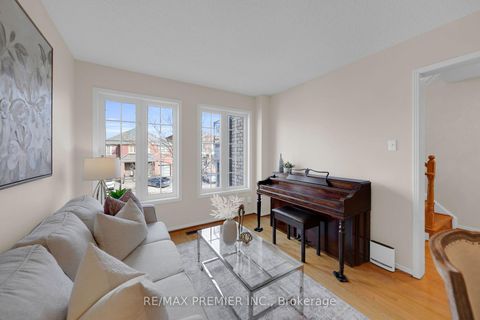 Photo 28 at 12 Yellowood Circle, Patterson, Vaughan