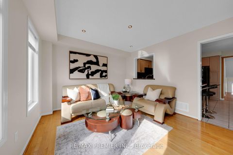 Photo 35 at 12 Yellowood Circle, Patterson, Vaughan