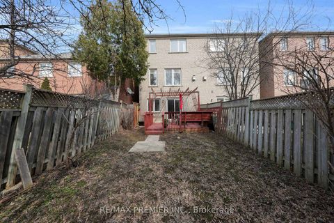 Photo 48 at 12 Yellowood Circle, Patterson, Vaughan