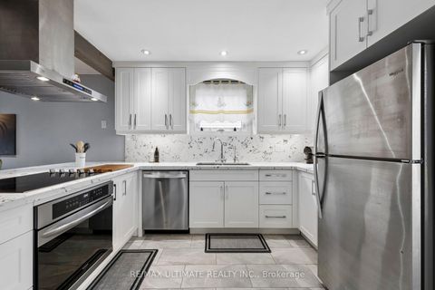 Photo 12 at 864 Copperfield Drive, Eastdale, Oshawa