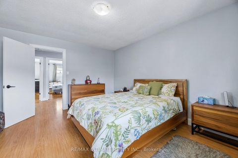 Photo 33 at 864 Copperfield Drive, Eastdale, Oshawa