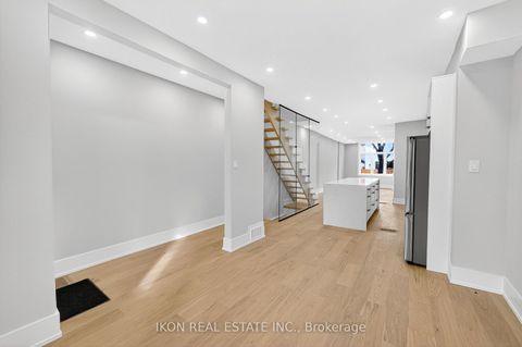 Photo 12 at 475 Delaware Avenue, Junction, Toronto
