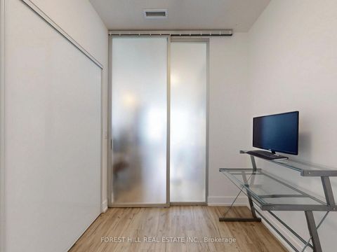 Photo 18 at 648 - 25 Adra Grado Way, Bayview Village, Toronto