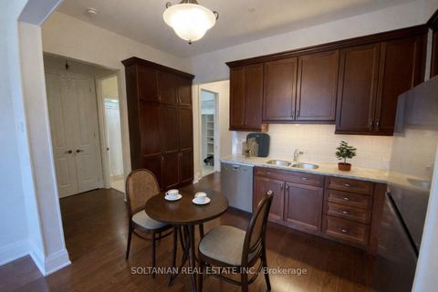 Photo 5 at 425 - 80 Burns Boulevard, King City, King