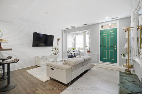 Photo 7 at 126 - 760 LAWRENCE Avenue W, Glen Park, Toronto