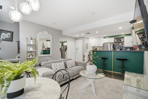 Photo 9 at 126 - 760 LAWRENCE Avenue W, Glen Park, Toronto