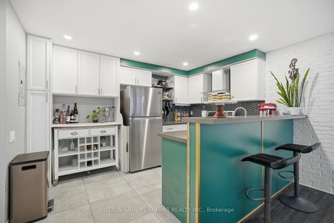 Photo 18 at 126 - 760 LAWRENCE Avenue W, Glen Park, Toronto