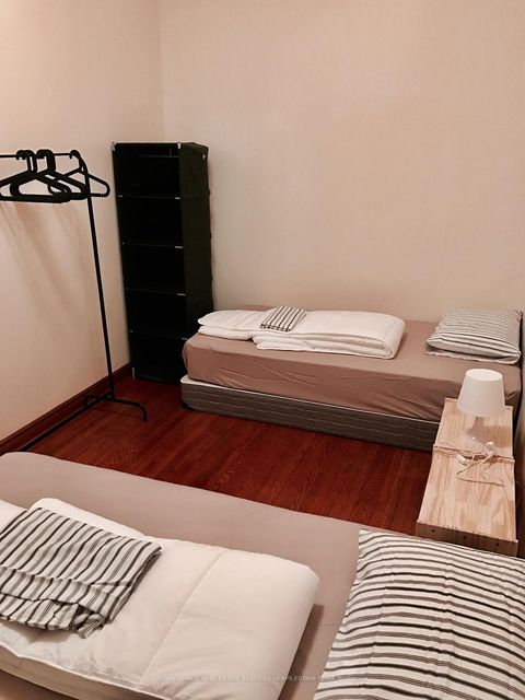 Photo 6 at 11 Foxley Street, Bellwoods, Toronto