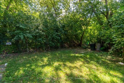 Photo 10 at 394 Centre Street S, Central, Oshawa