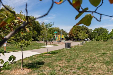 Photo 14 at 394 Centre Street S, Central, Oshawa