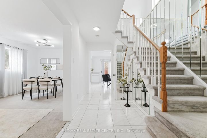 Photo 6 at 26 Braemore Road, Brampton West, Brampton