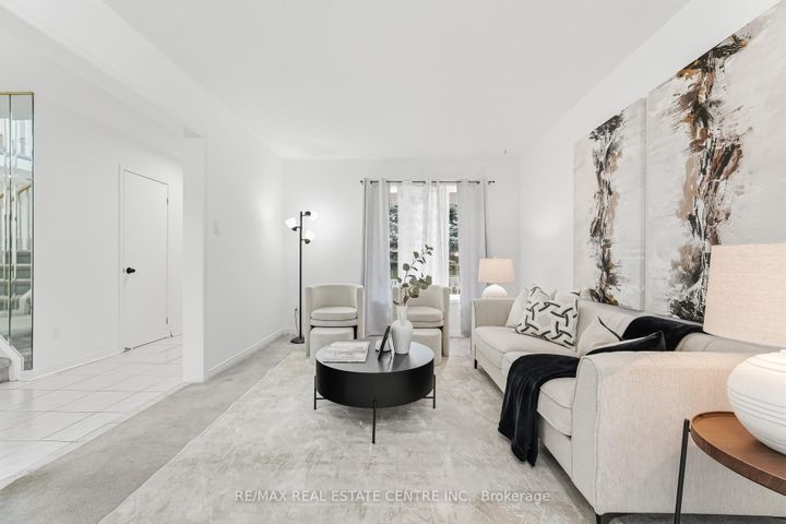 Photo 8 at 26 Braemore Road, Brampton West, Brampton