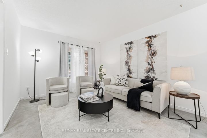 Photo 9 at 26 Braemore Road, Brampton West, Brampton