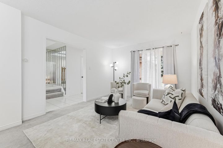 Photo 10 at 26 Braemore Road, Brampton West, Brampton