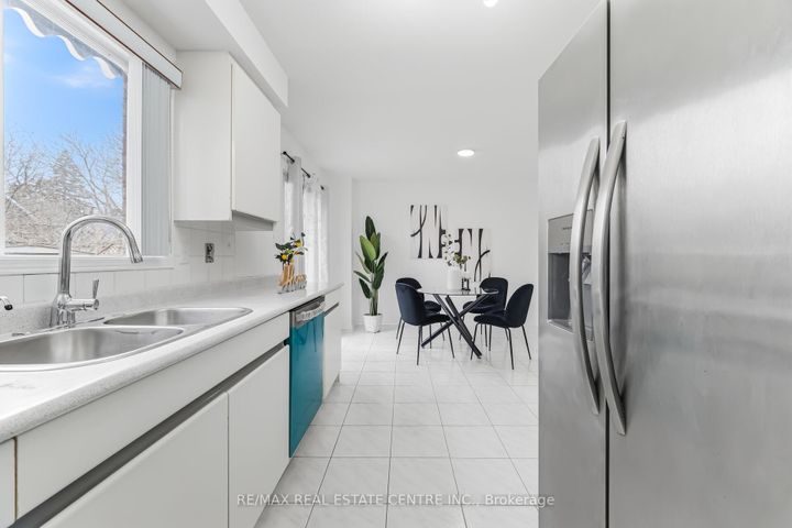 Photo 19 at 26 Braemore Road, Brampton West, Brampton