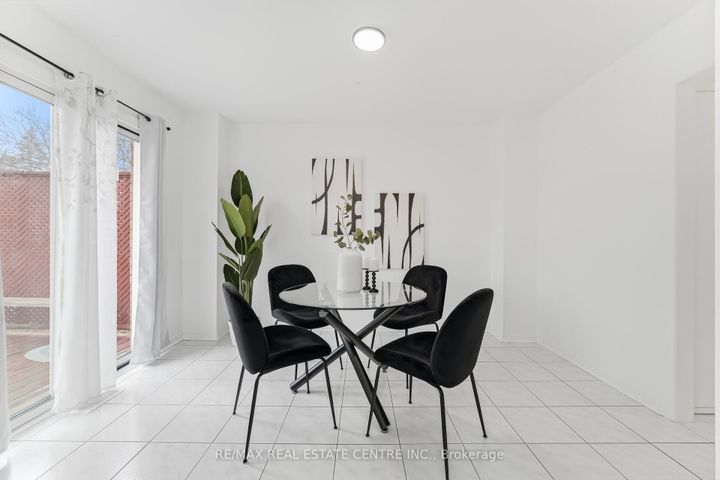 Photo 20 at 26 Braemore Road, Brampton West, Brampton