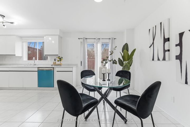 Photo 23 at 26 Braemore Road, Brampton West, Brampton