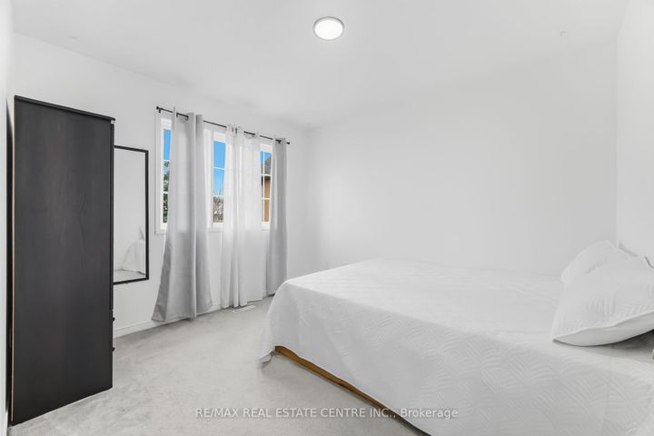 Photo 35 at 26 Braemore Road, Brampton West, Brampton