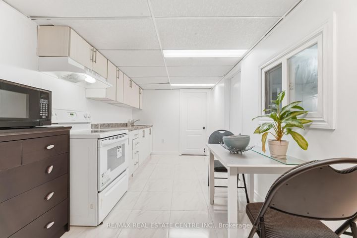 Photo 43 at 26 Braemore Road, Brampton West, Brampton