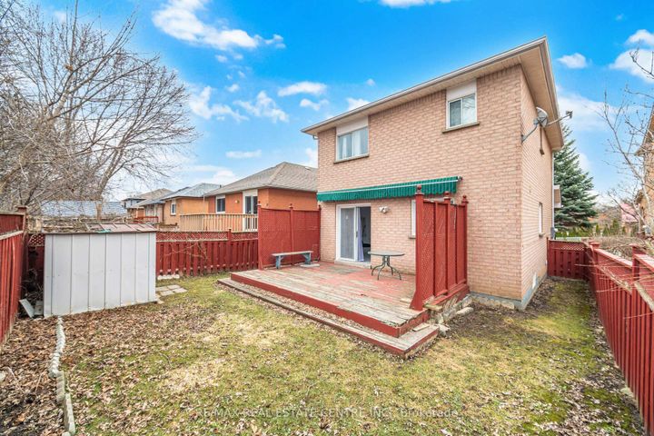 Photo 49 at 26 Braemore Road, Brampton West, Brampton