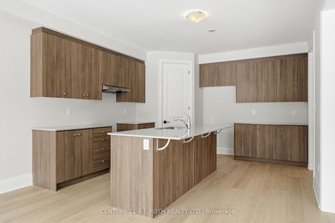 Photo 9 at 395 Reid Drive, Rural Barrie Southwest, Barrie