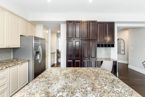 Photo 9 at 58 Versailles Crescent, Shore, Barrie